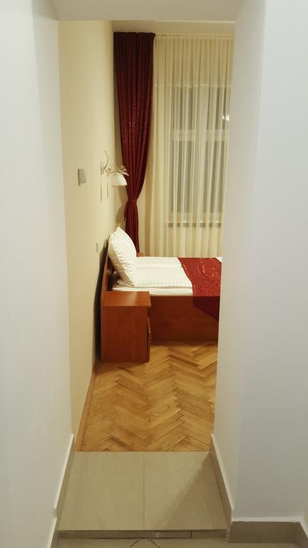 Satu Mare Apartments Exterior photo