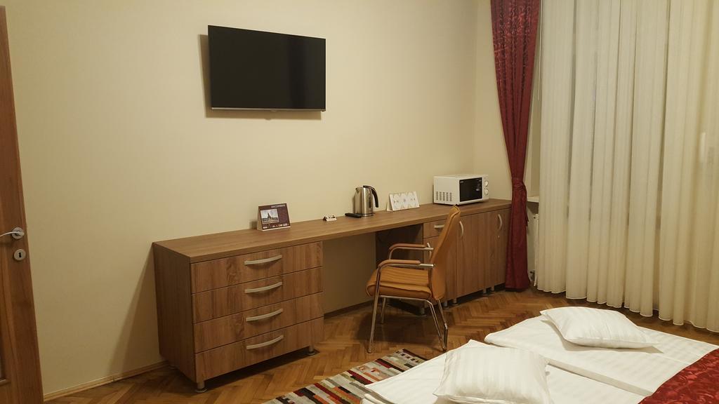 Satu Mare Apartments Exterior photo